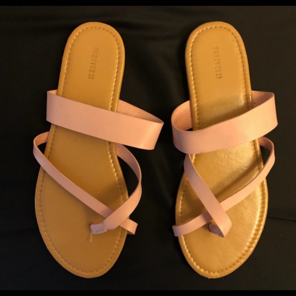 EUC Forever 21 pink strappy sandals - Size 9